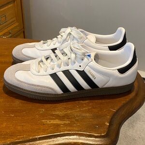 Classic Adidas’s women’s sambas